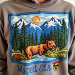 Alaska Vintage Sweatshirt Featuring Wildlife Design