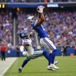 Calvin Johnson makes an incredible one-handed catch