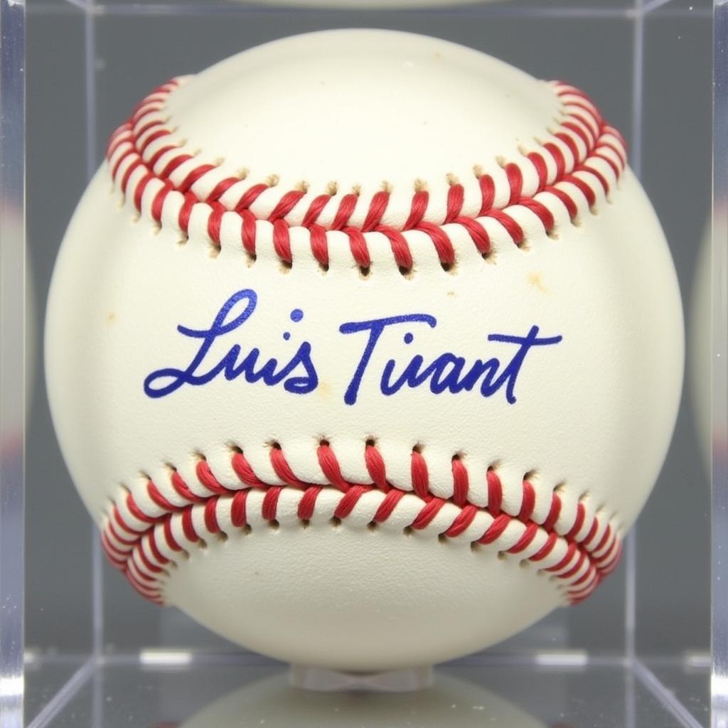 Luis Tiant Signed Baseball